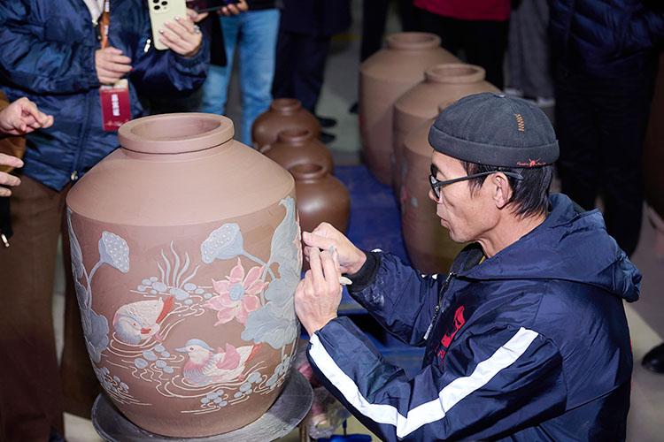 土陶刻花